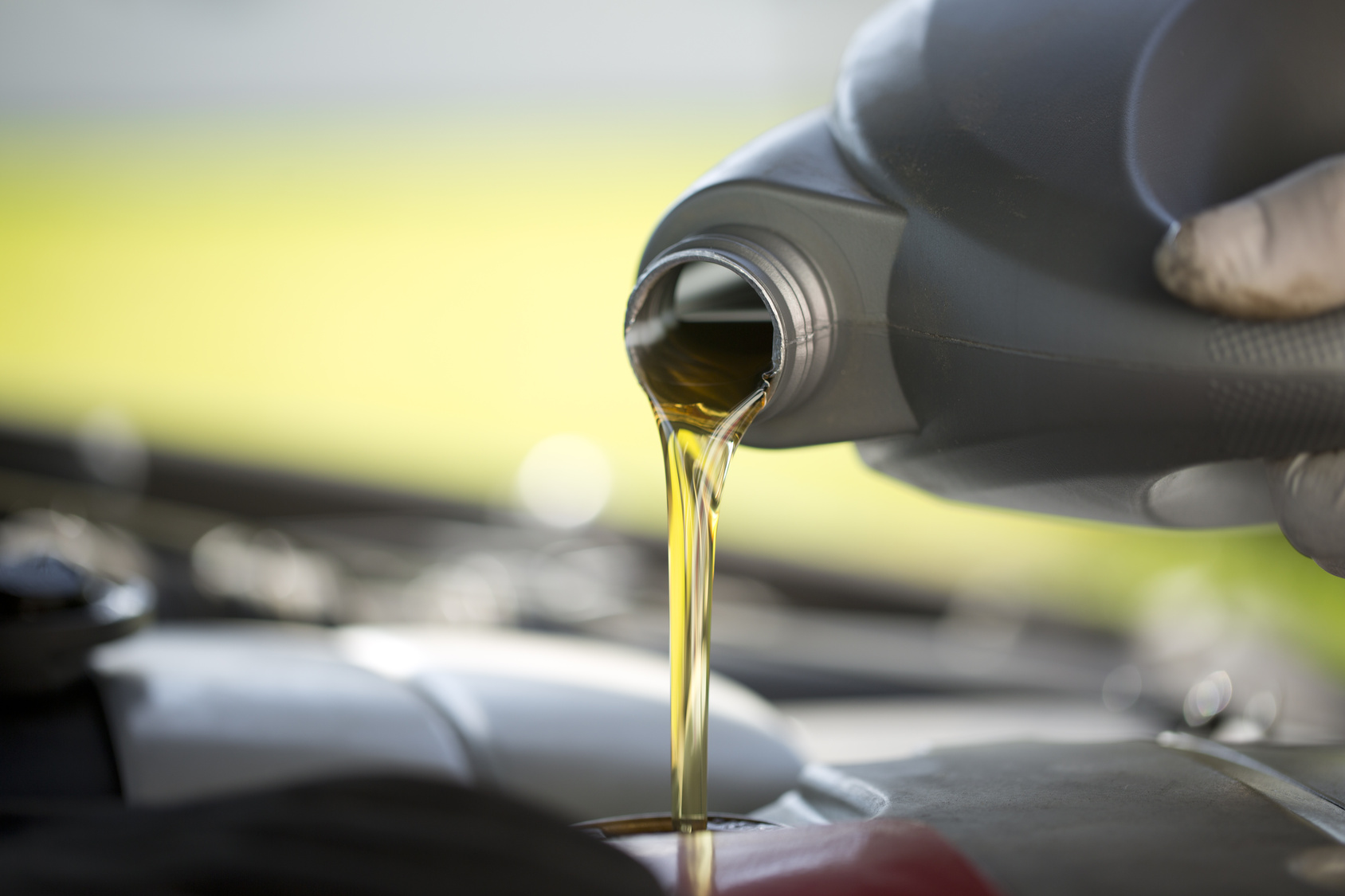 ¿Qué sucede si tu auto se queda sin aceite?